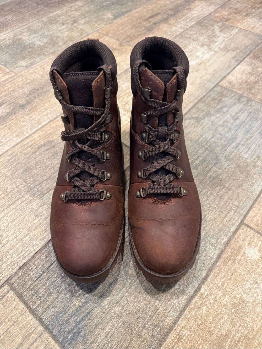 LadiesTimberland Dark Brown Leather Lace-Up Hiking Boots EUC. Size9